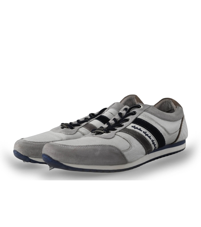 Australian Sneaker