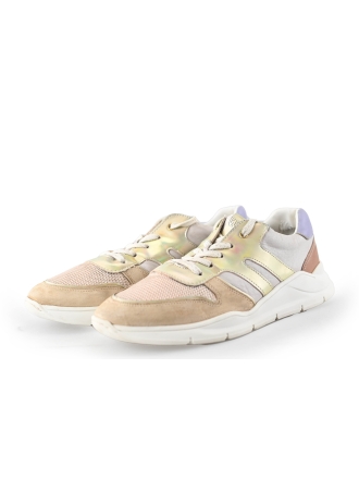 Wysh Sneaker