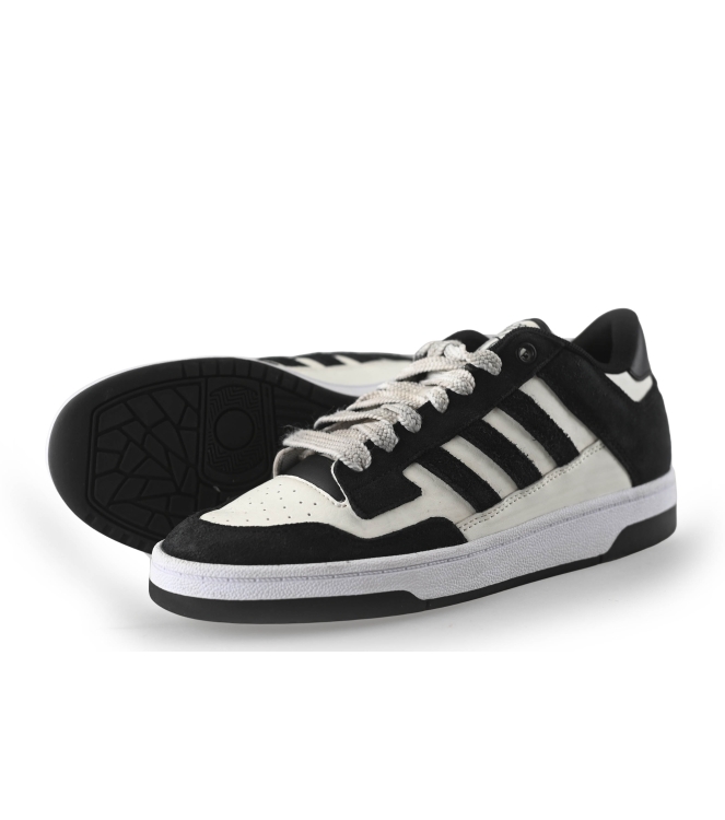 Adidas Sneaker