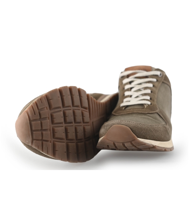 Travelin Sneaker