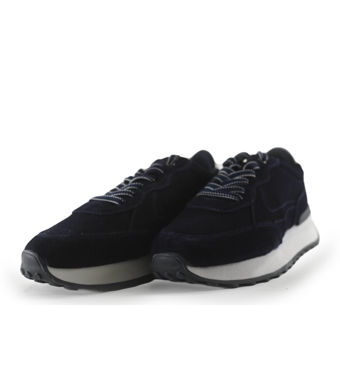 Vertice Sneaker