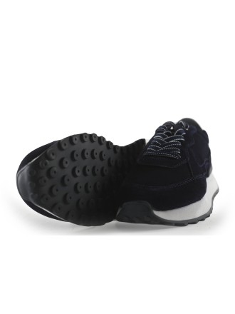 Vertice Sneaker
