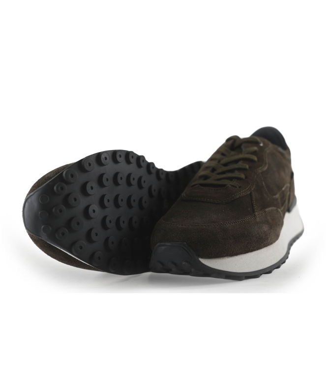 Vertice Sneaker