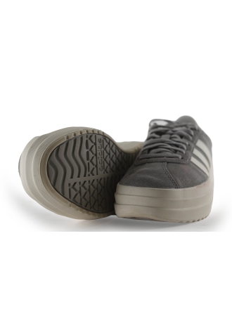 Adidas Sneaker
