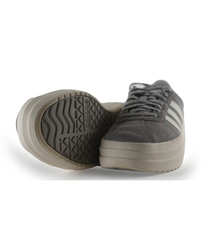Adidas Sneaker