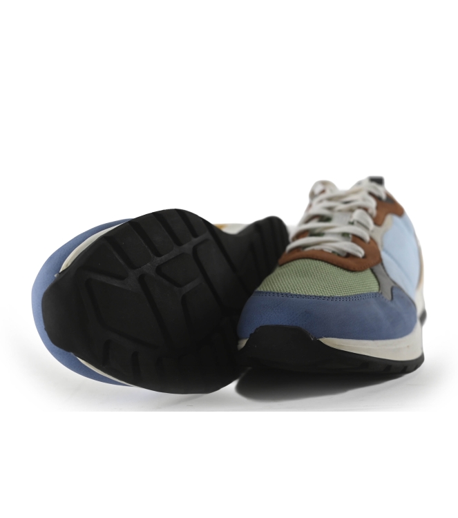 Vertice Sneaker