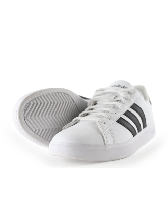 Adidas Sneaker