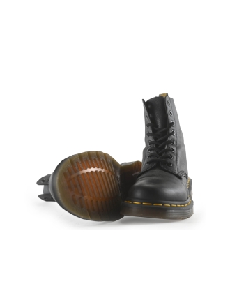 Dr. Martens Schnürstiefel
