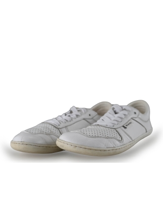 Natural Movement Sneaker