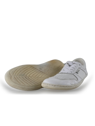 Natural Movement Sneaker