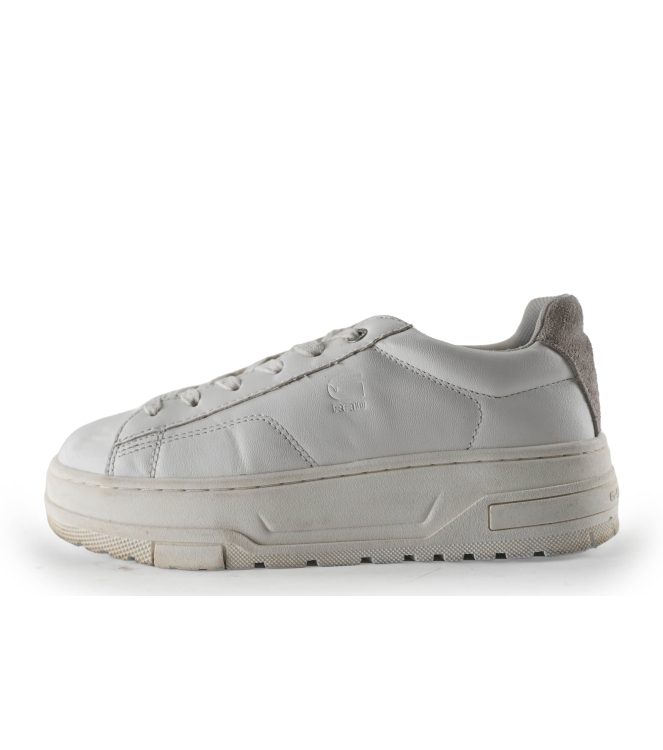 Lhana Sneaker