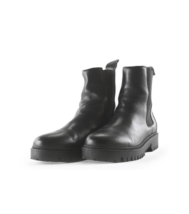 Guess Chelsea boots