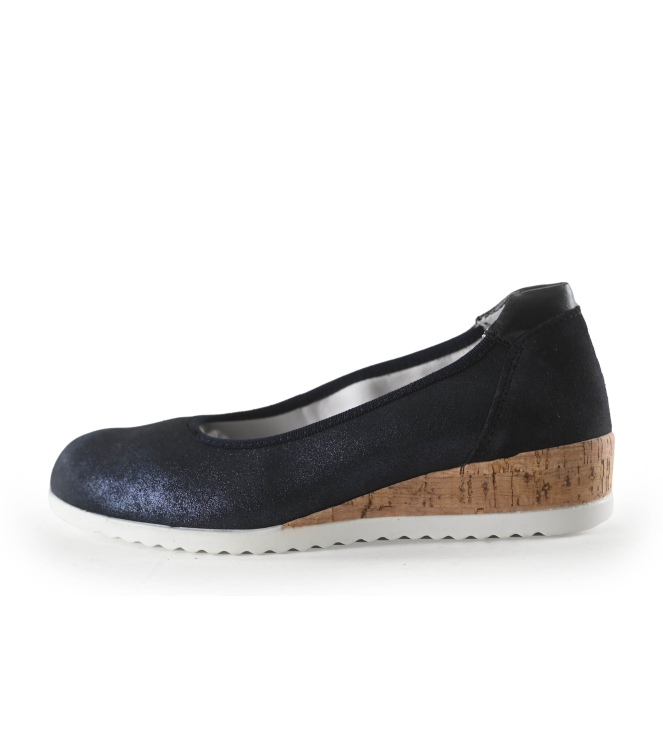 Fey Slip-ons