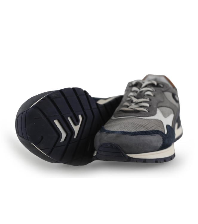 Australian Sneaker