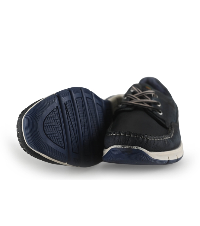Outfielder Sneaker