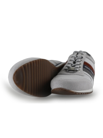 Australian Sneaker