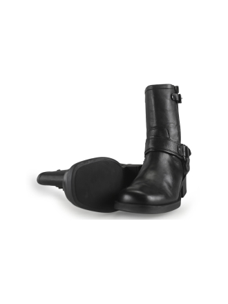 Omoda Stiefel