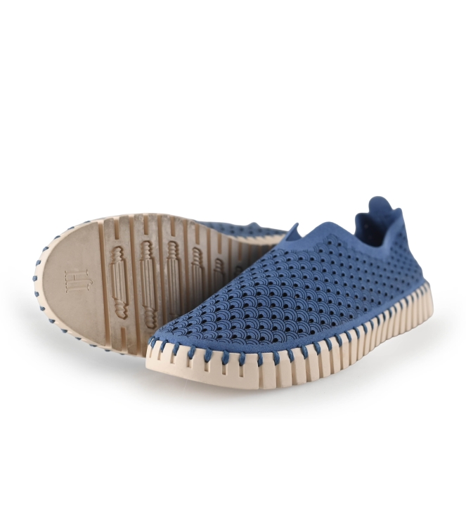 Tulip3275 Slip-ons