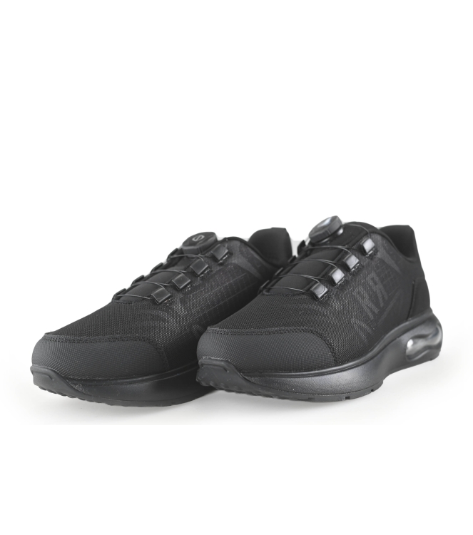 Red-Rag Sneaker