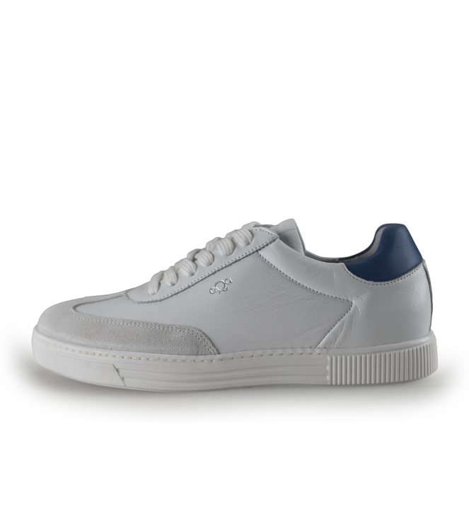 AQA Sneaker