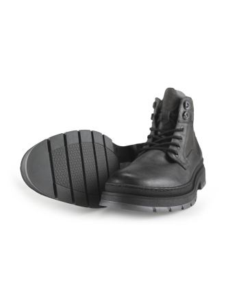 Outfielder Schnürstiefel