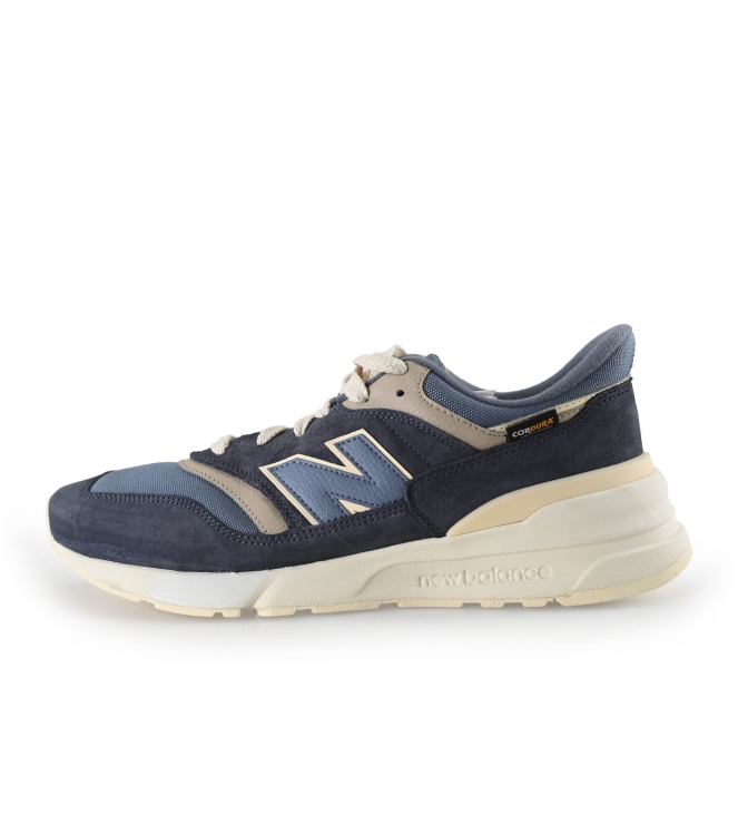 New Balance Sneaker