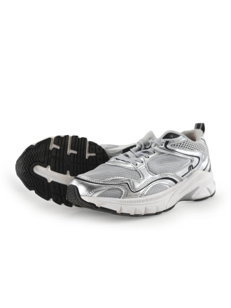 Maruti Sneaker