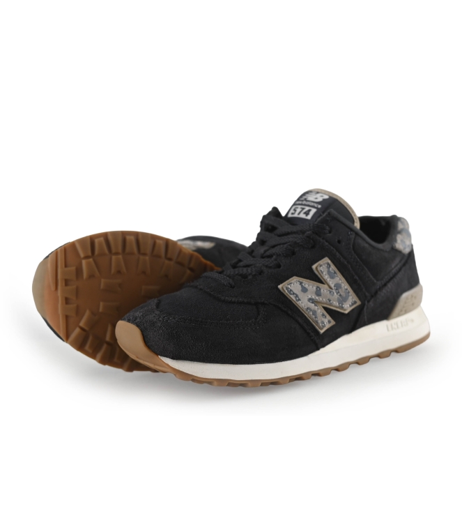 New Balance Sneaker