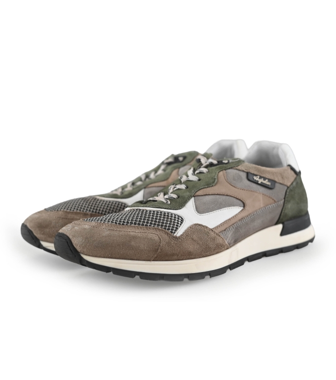 Australian Sneaker