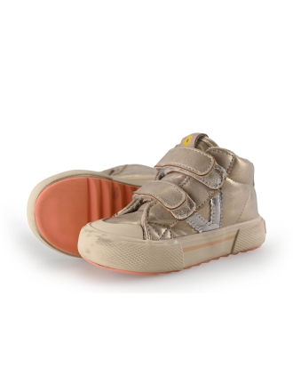 Victoria Sneaker