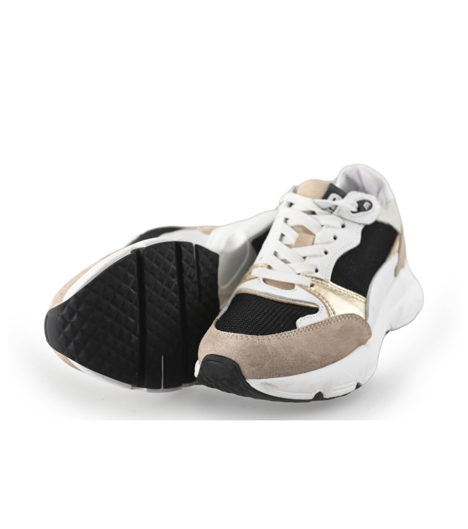 Maruti Sneaker