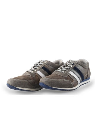 Australian Sneaker