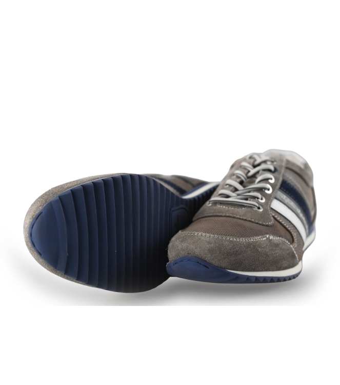 Australian Sneaker