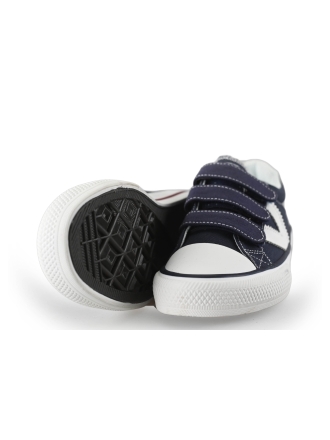 Victoria Sneaker