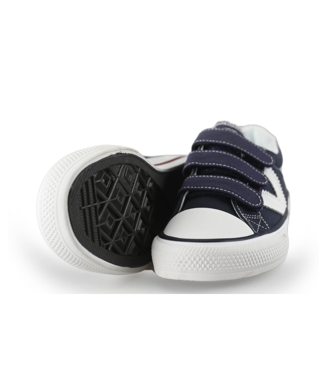 Victoria Sneaker