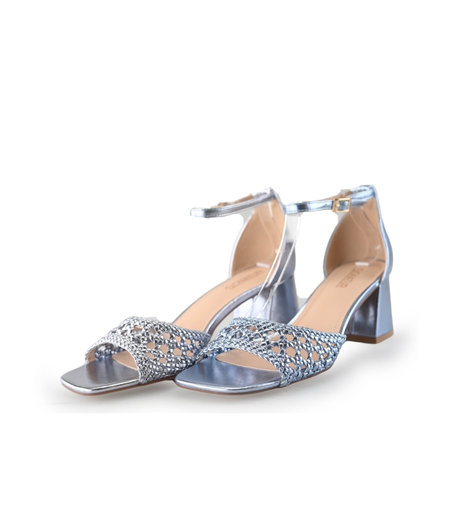 Suignatura pumps