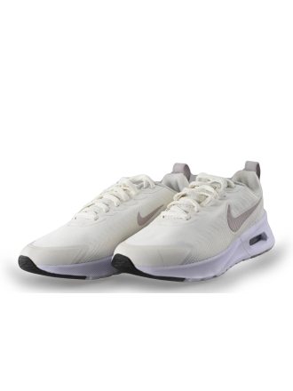 Nike Sneaker
