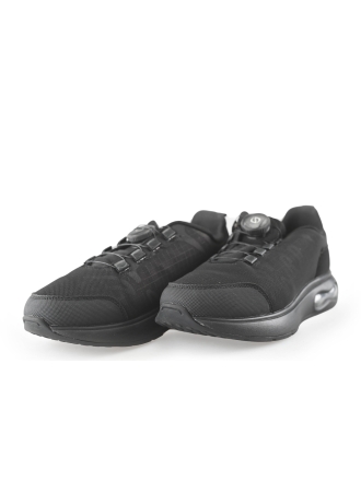 Red-Rag Sneaker