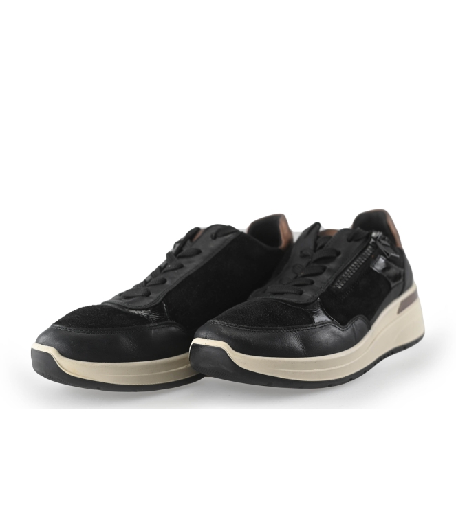 Ara Sneaker