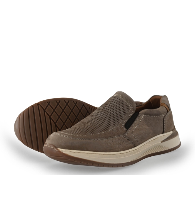 Outfielder Slip-ons