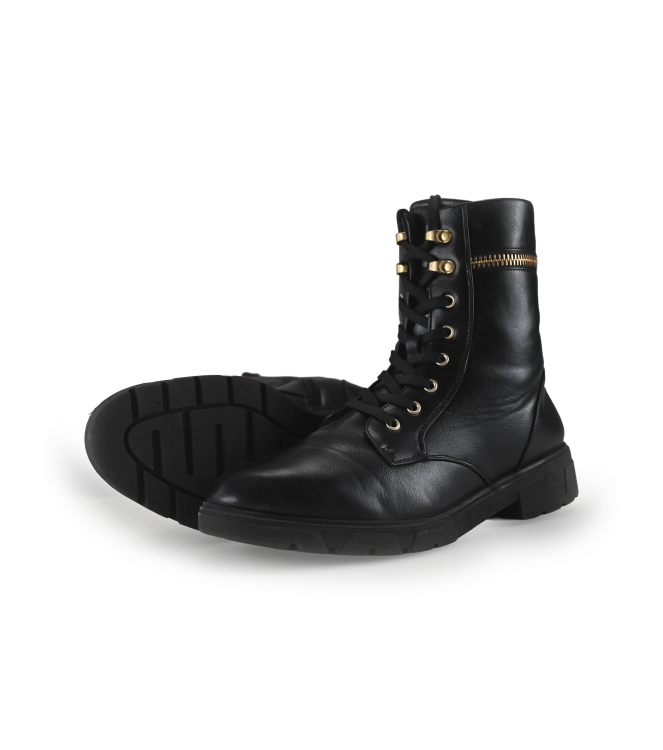 s. Oliver Schnürstiefel