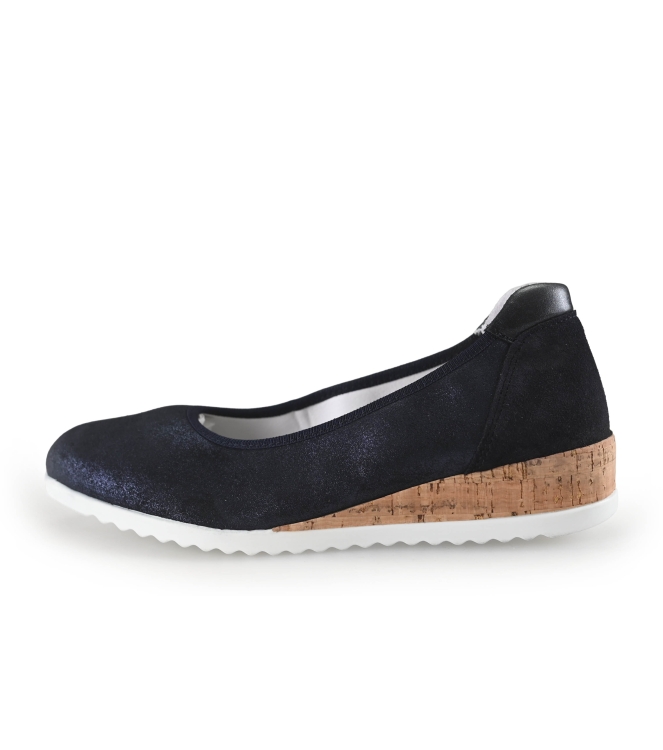 Fey Slip-ons