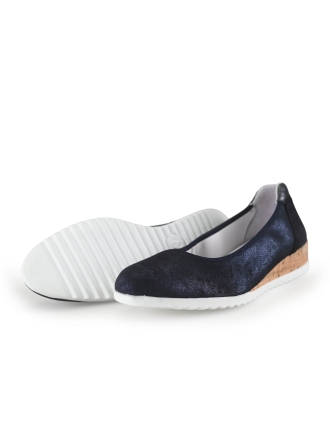 Fey Slip-ons