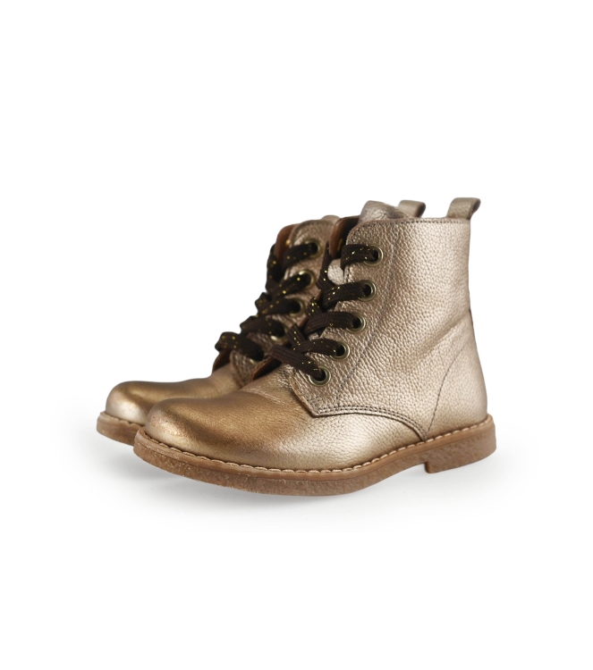 Ikke Schnürstiefel