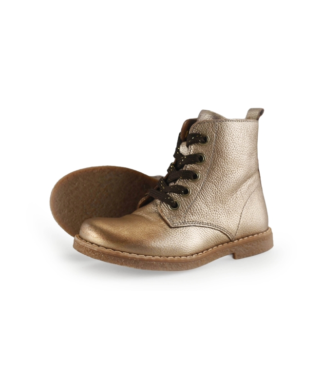 Ikke Schnürstiefel