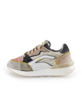 Giga Sneaker