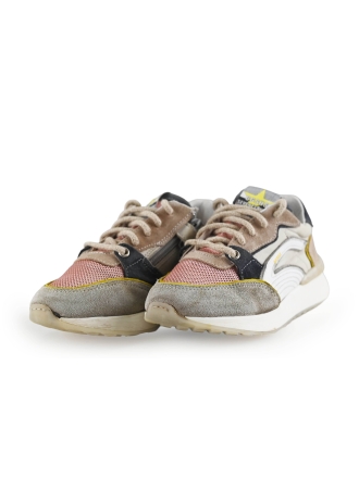 Giga Sneaker
