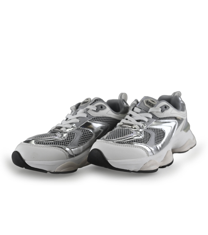 Maruti Sneaker