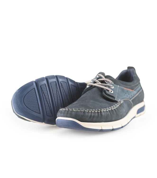 Outfielder Sneaker