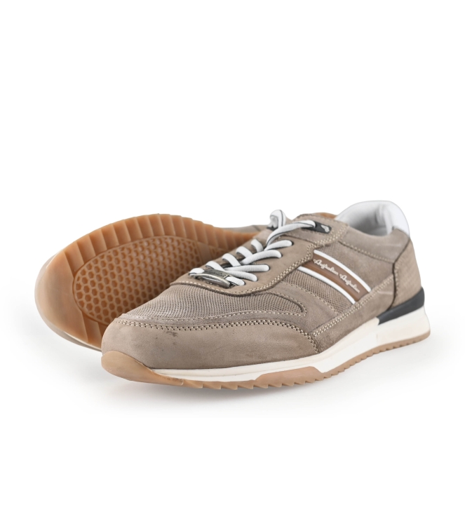 Australian Sneaker